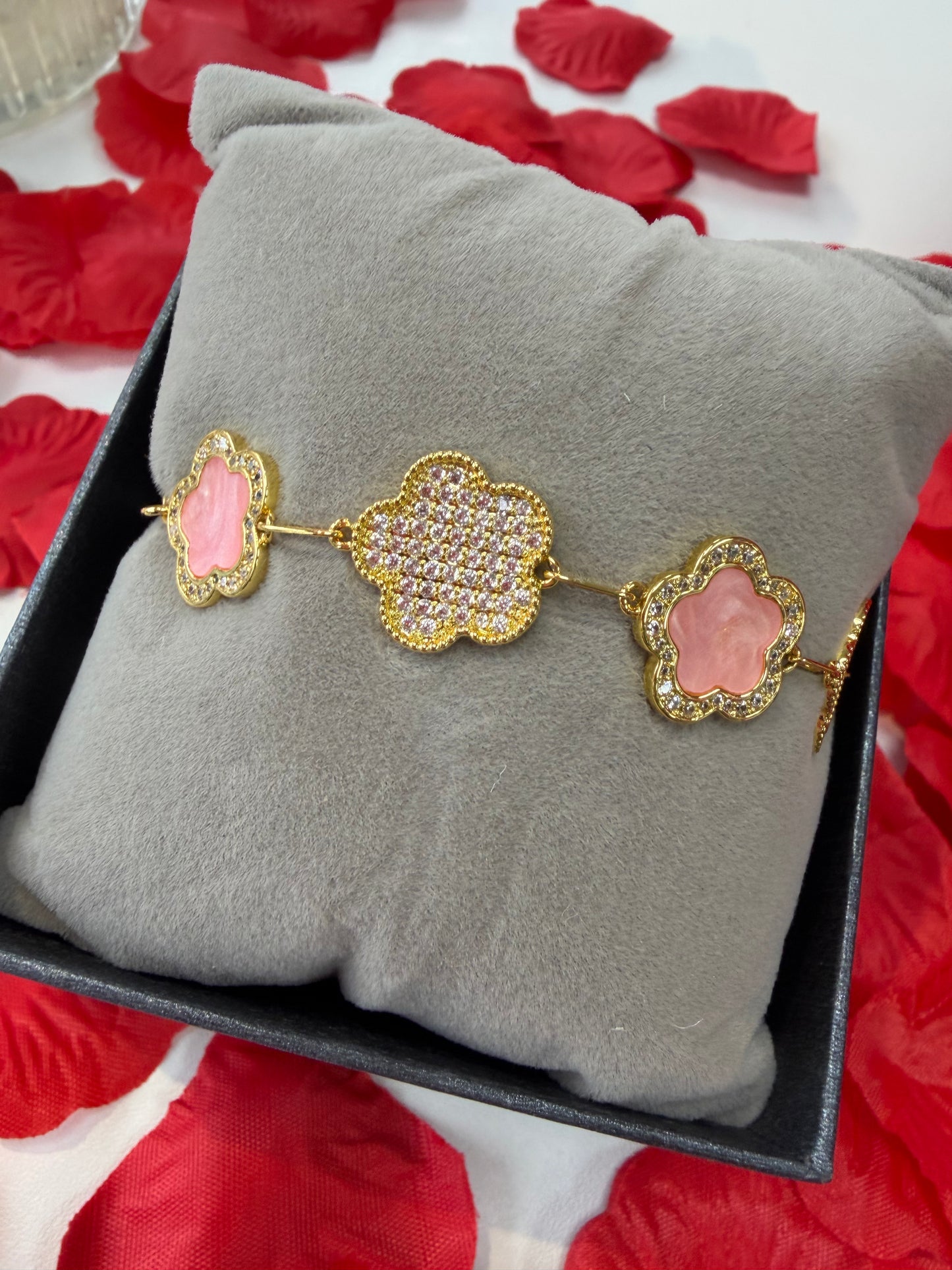 Clover and Zirconia Bracelet - Pink