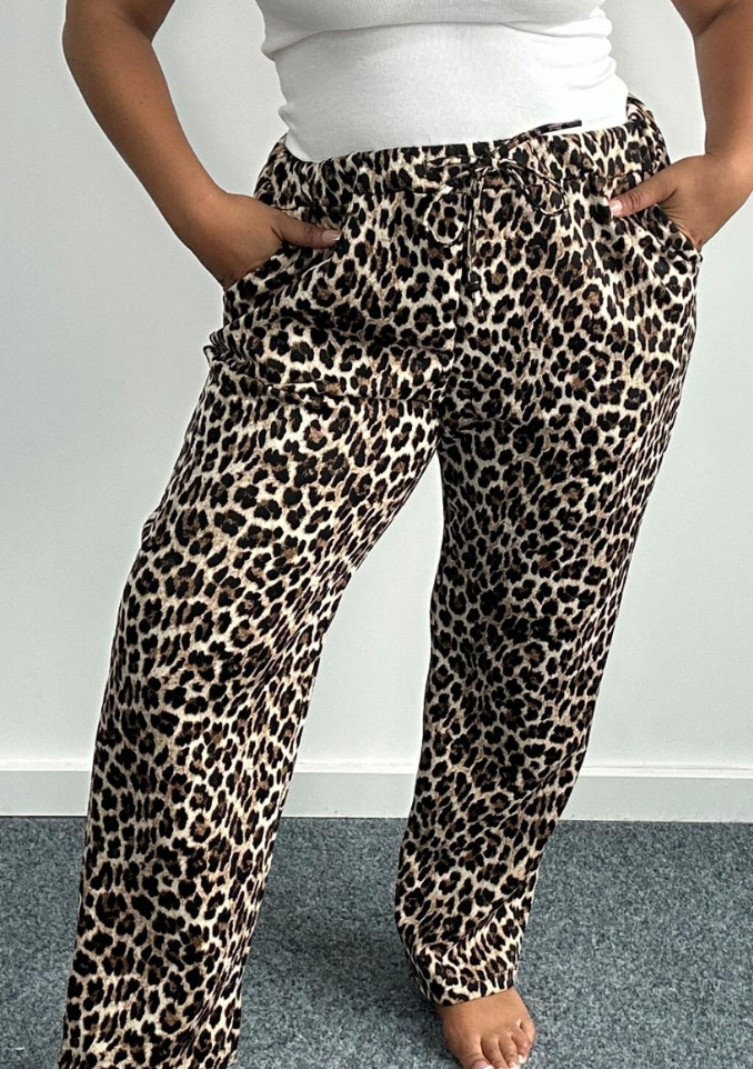 Curve Plus Size Leopard Print Drawstring Joggers with Pockets