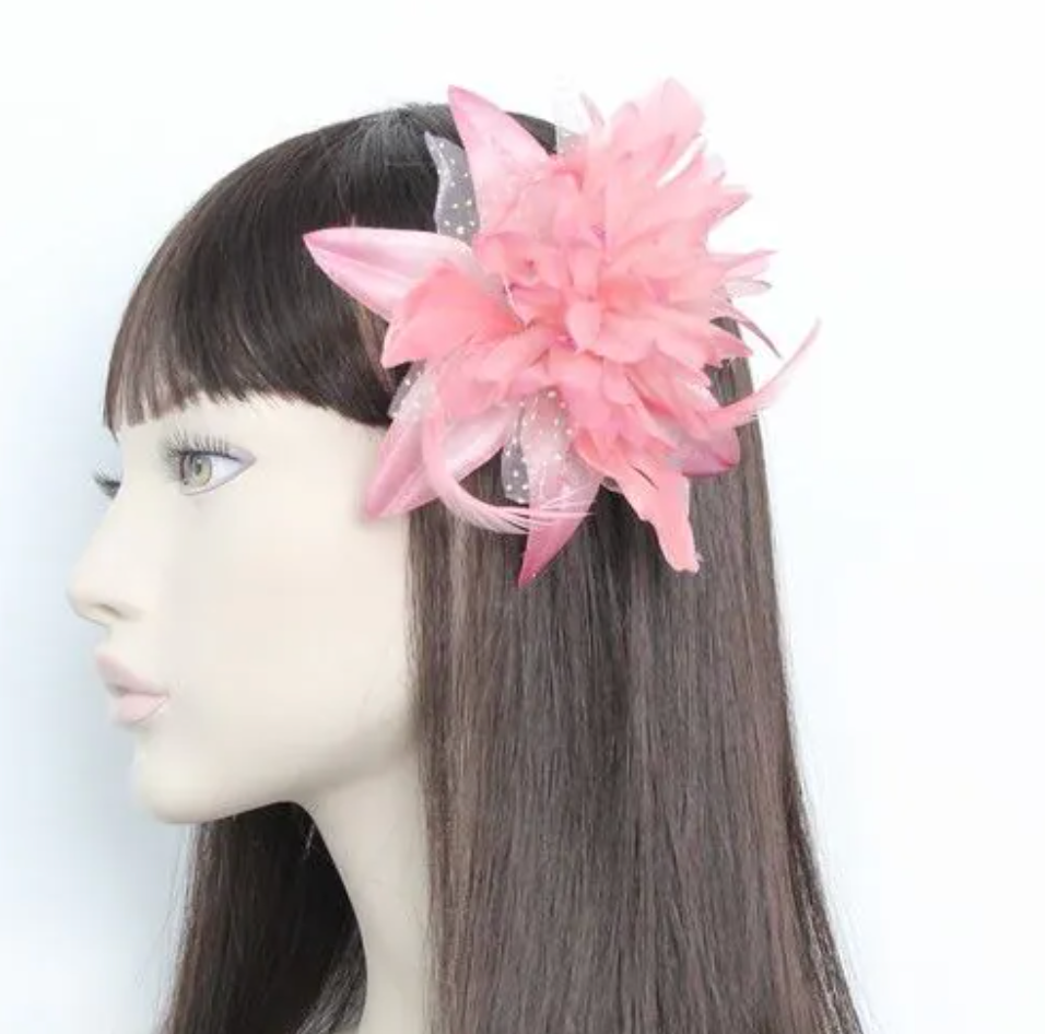 Molly Fascinator Dusky Pink on Comb