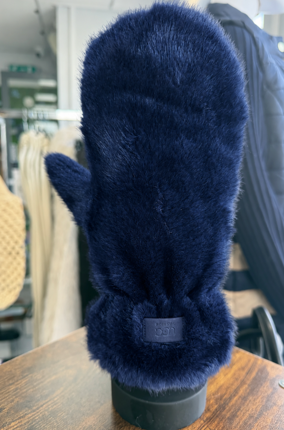 Fur Mits