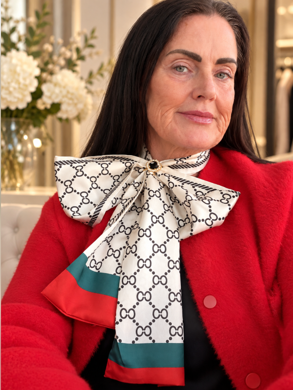 Cream.Green & Red Neck Scarf