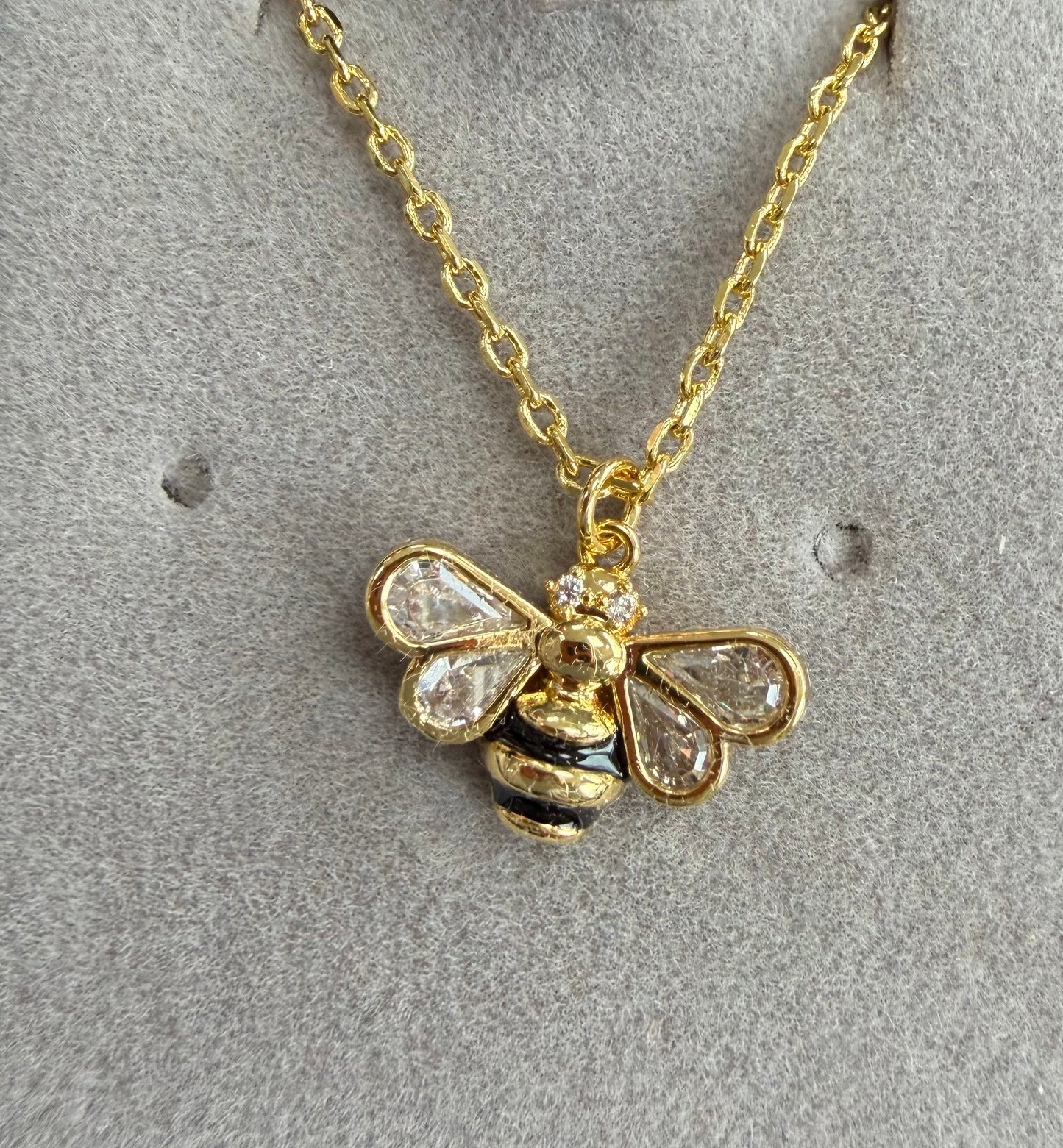 18K GOLD PLATED NECKLACE WITH CUBIC ZIRCONIA STONES