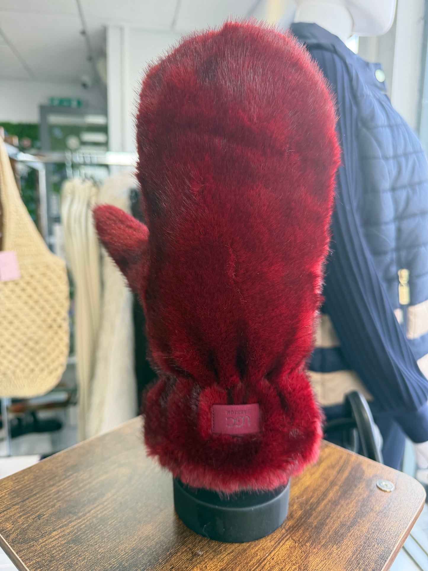 Fur Mits