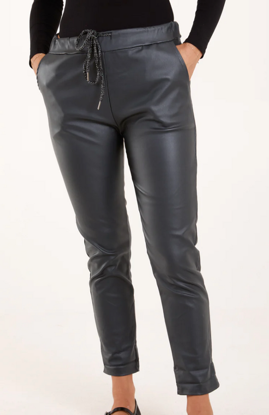Magic Pants PU