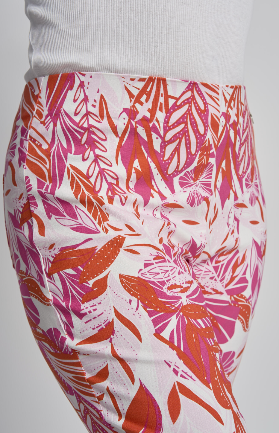 Tropical Paradise Ankle Grazers by Pinns