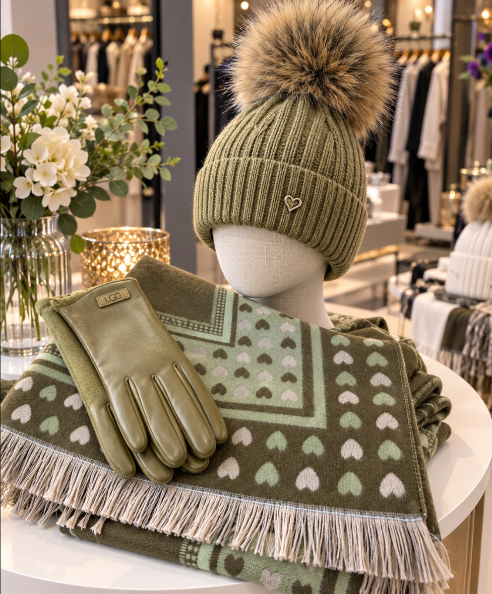 Green Heart Scarf